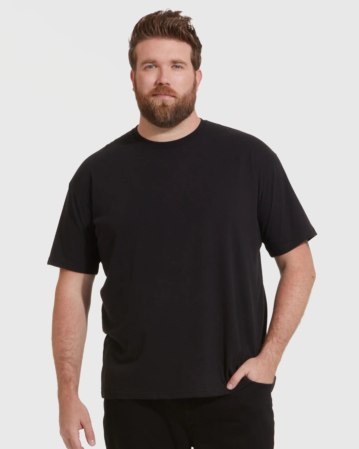 True Classic Short Sleeve Crew Neck T-Shirt in Black