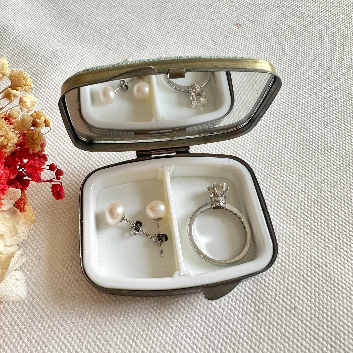 Embroidered Red Rose Mini Jewelry Box With Mirror