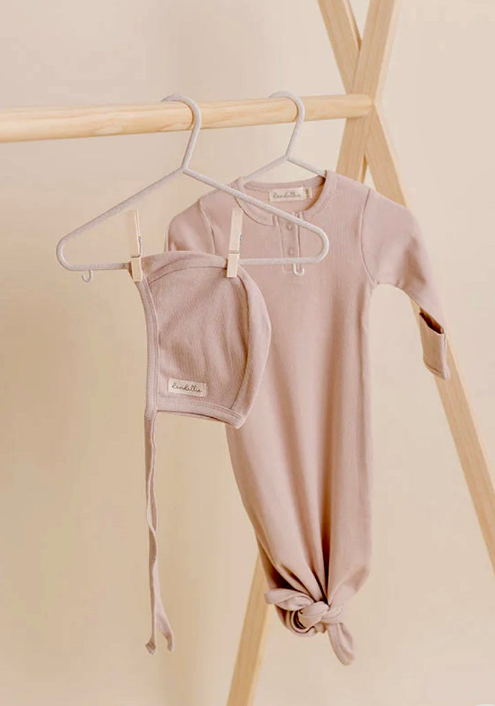 Dandillie Ribbed Gown and Bonnet Set 0-6 months