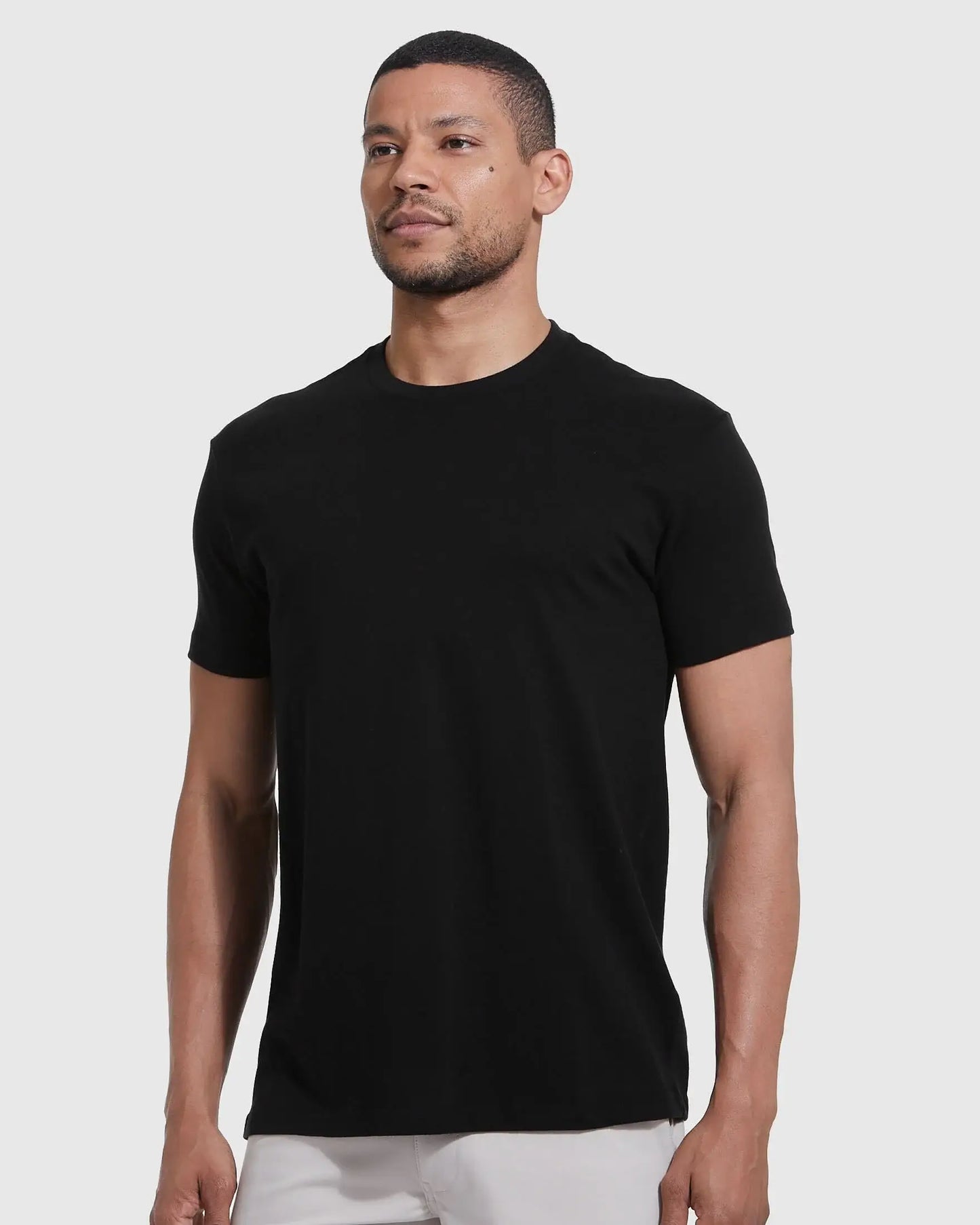 True Classic Short Sleeve Crew Neck T-Shirt in Black