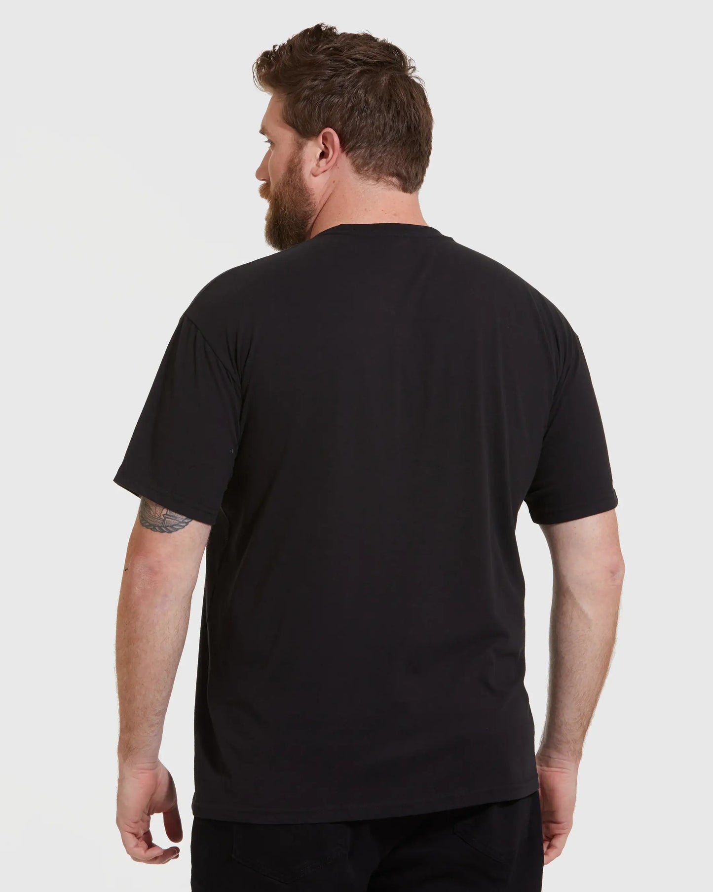 True Classic Short Sleeve Crew Neck T-Shirt in Black