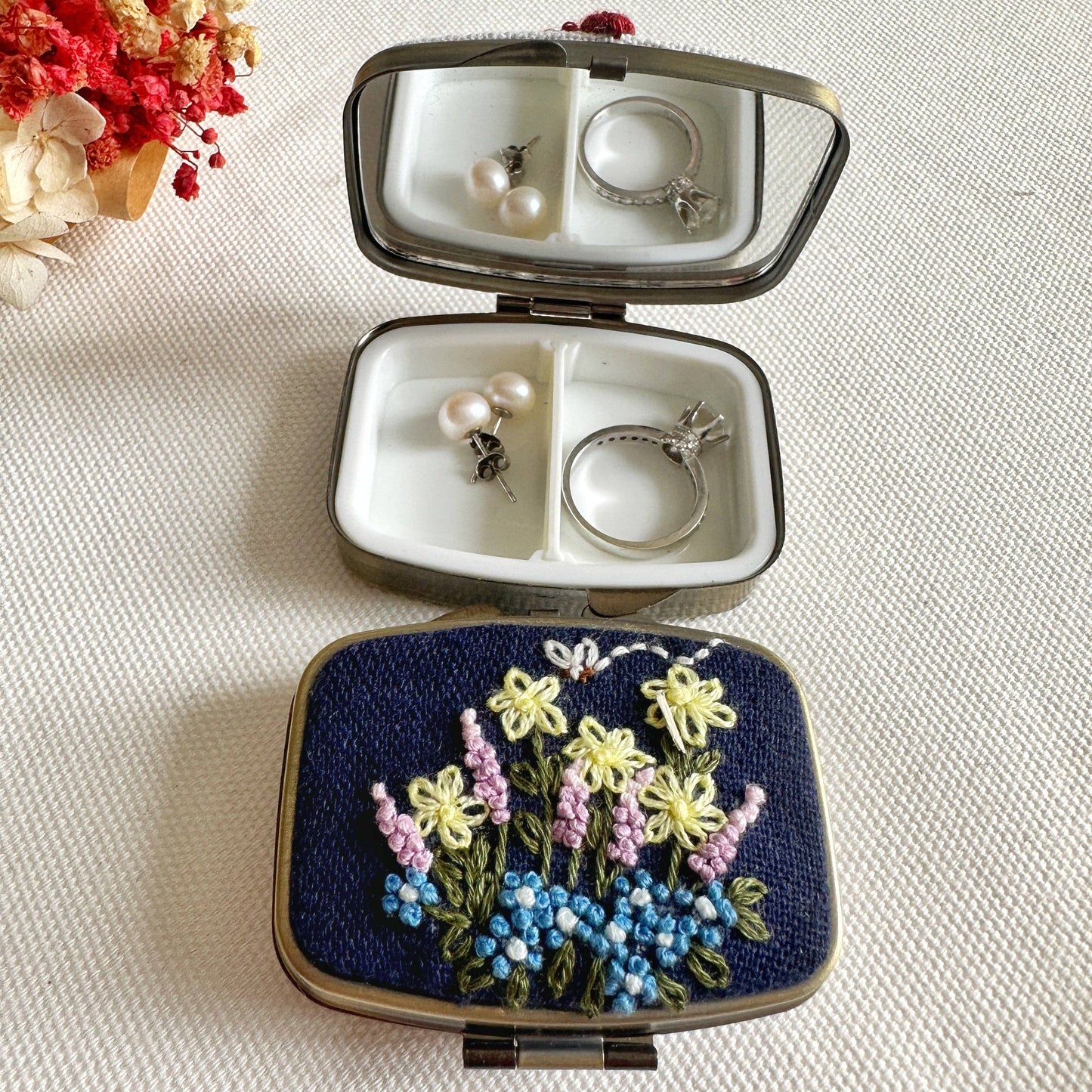 Embroidered Flower Garden Mini Jewelry Box With Mirror