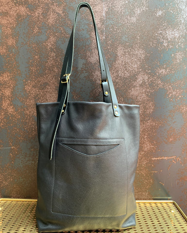 AmFm Stacy Leather Tote Bag in Black