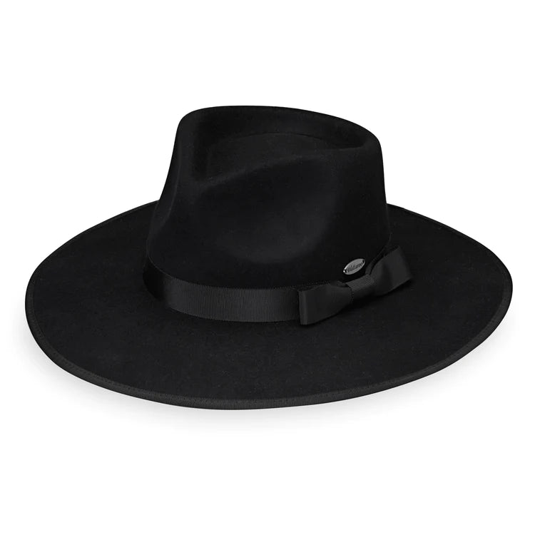 Wallaroo Sloan (in black, olive, or taupe)